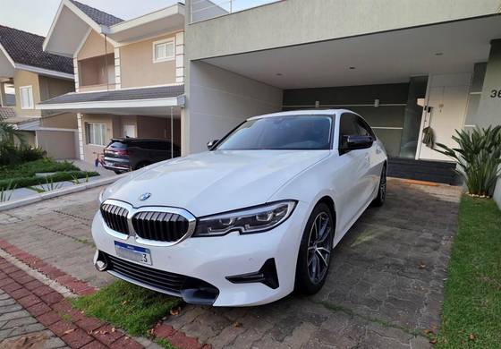 BMW 330i 2.0 16V TURBO GASOLINA SPORT AUTOMÁTICO BMW 330i 2.0 16V TURBO GASOLINA SPORT AUTOMÁTICO